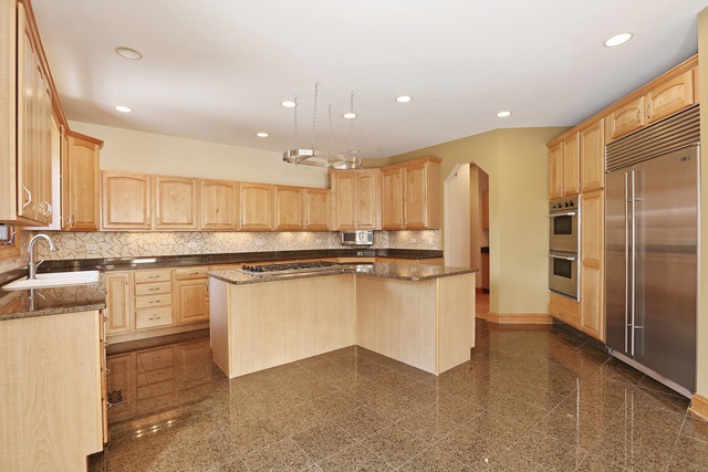 6822 Fieldstone Drive Burr Ridge, IL 60527 - Photo 8 of 19