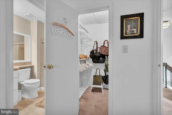 $364,900 | 410 Jamestown Court, Mount Laurel, NJ 08054