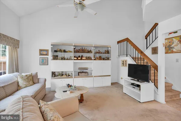 $364,900 | 410 Jamestown Court, Mount Laurel, NJ 08054