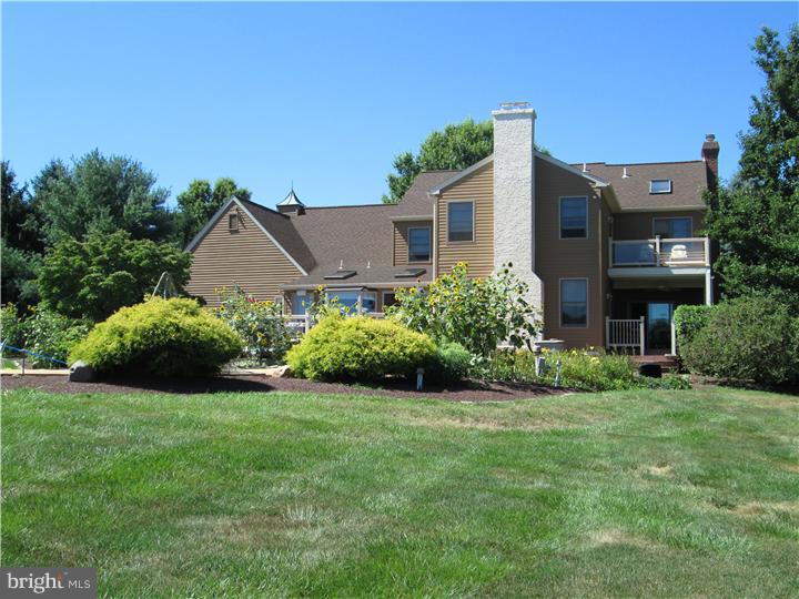 1061 Grenoble Road Warminster, PA 18974 - Photo 21 of 22 Back Yard
