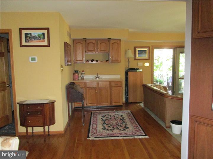 1061 Grenoble Road Warminster, PA 18974 - Photo 8 of 22 Wet Bar