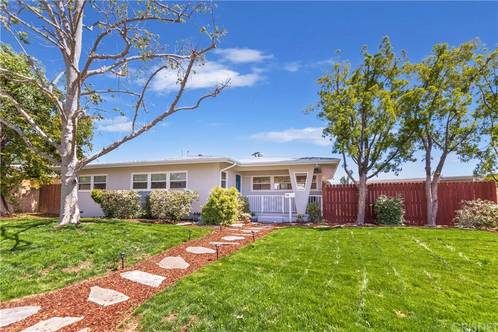 10900 Whitaker Avenue, Granada Hills, CA 91344 Compass
