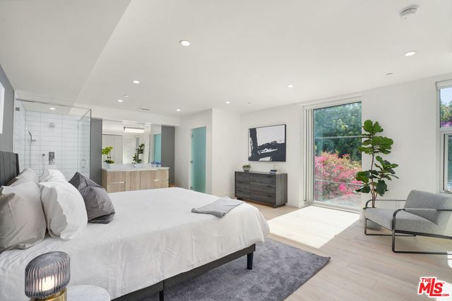 $4,995 | 8210 Fountain Avenue, Unit 102, West Hollywood, CA 90046