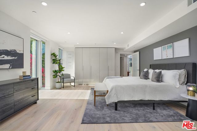 $4,995 | 8210 Fountain Avenue, Unit 102, West Hollywood, CA 90046