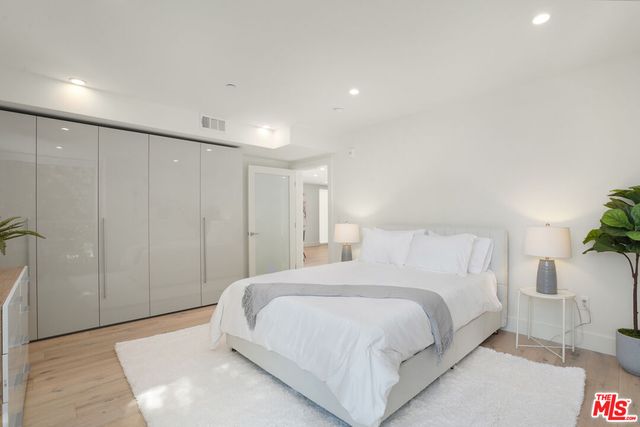 $4,995 | 8210 Fountain Avenue, Unit 102, West Hollywood, CA 90046