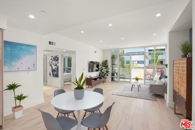 $4,995 | 8210 Fountain Avenue, Unit 102, West Hollywood, CA 90046