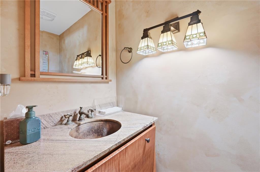 320 Robertson Road Hermitage, PA 16148 - Photo 15 of 49 Gallery Image 15
