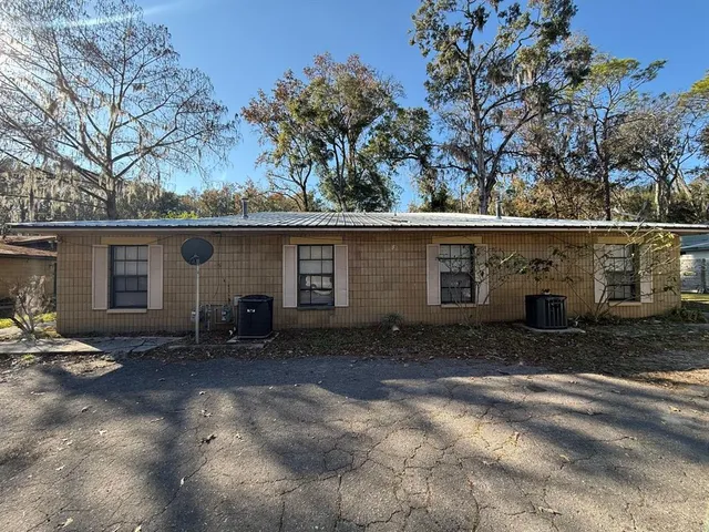 $1,200 | 4330 Southwest 74th Terrace, Unit 4, Gainesville, FL 32608