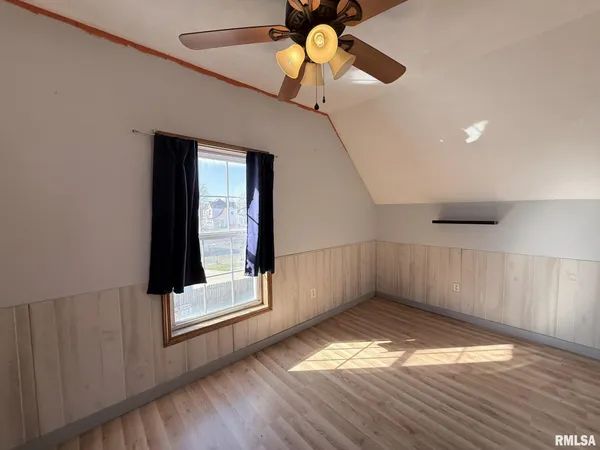 $159,900 | 696 North Academy Street, Galesburg, IL 61401