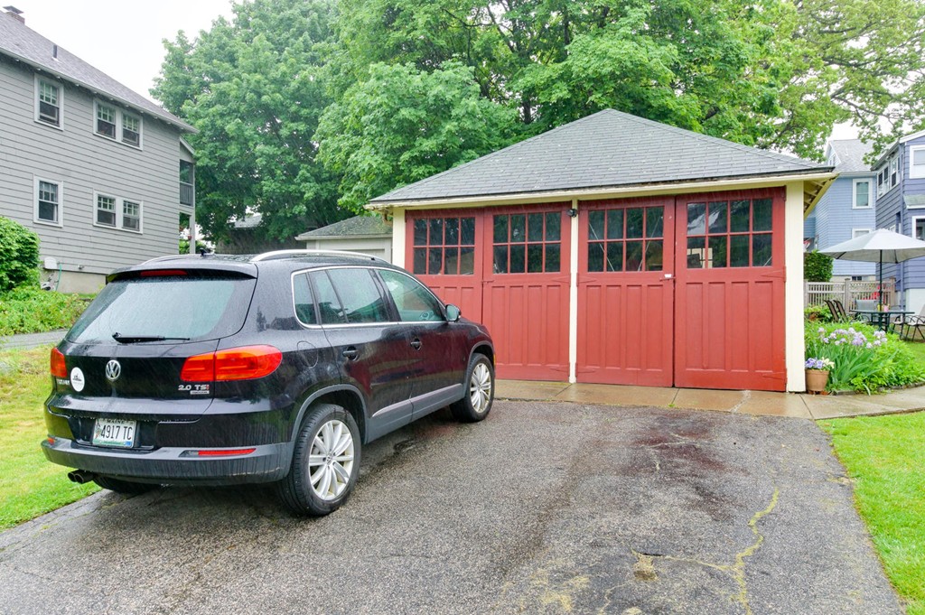 84-86 Creeley Road Belmont, MA 02478 - Photo 3 of 15 Gallery Image 3