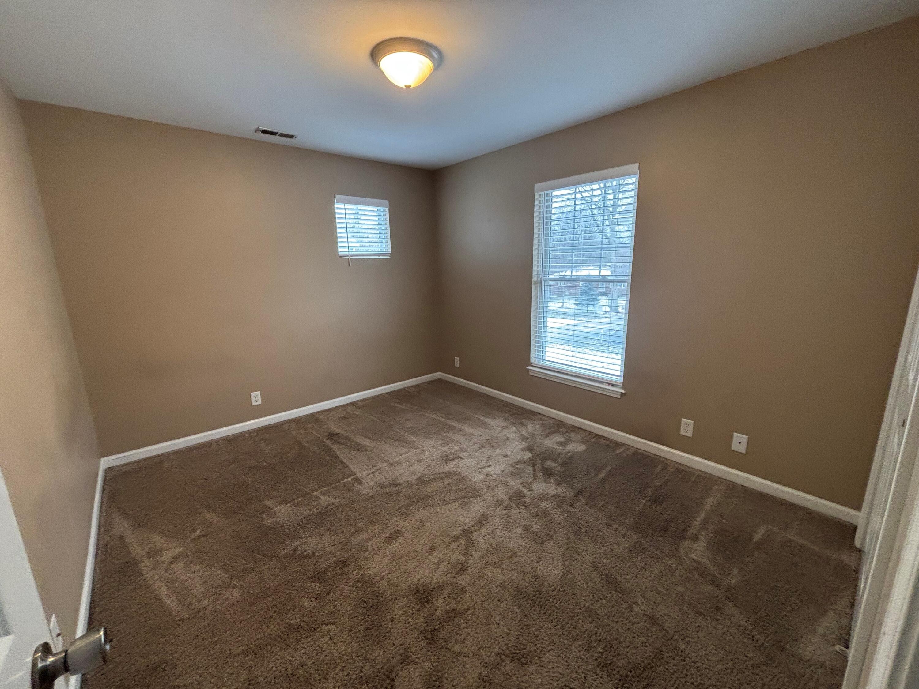 1302 Bobolink Road Valparaiso, IN 46383 - Photo 10 of 15 3000x2250