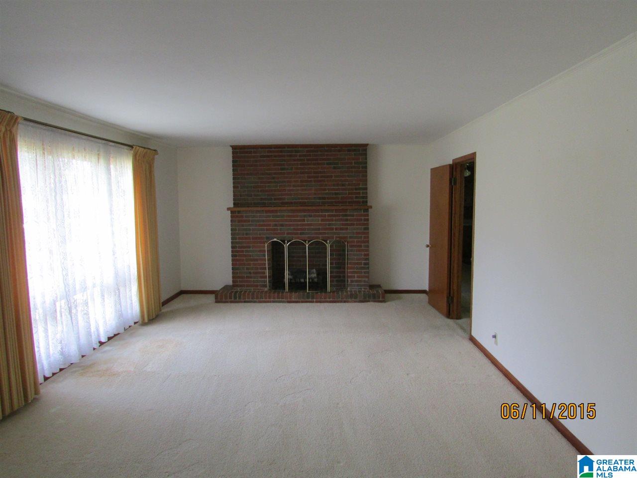 904 Argos Avenue Weaver, AL 36277 - Photo 2 of 31