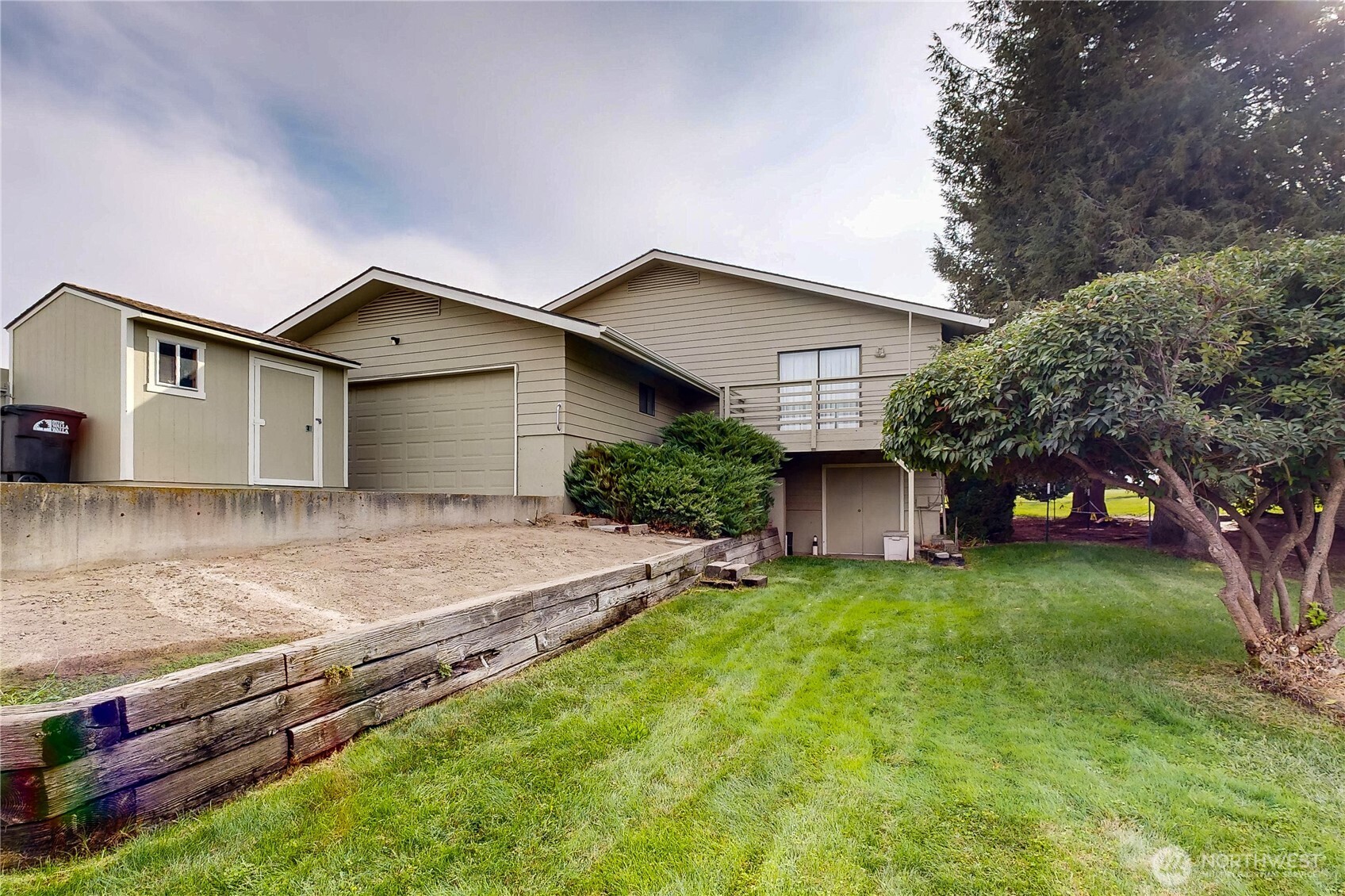 2441 Country Club Road Walla Walla, WA 99362 - Photo 5 of 37
