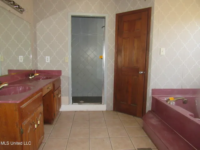 $150,000 | 616 West Old Highway, Holly Springs, MS 38635