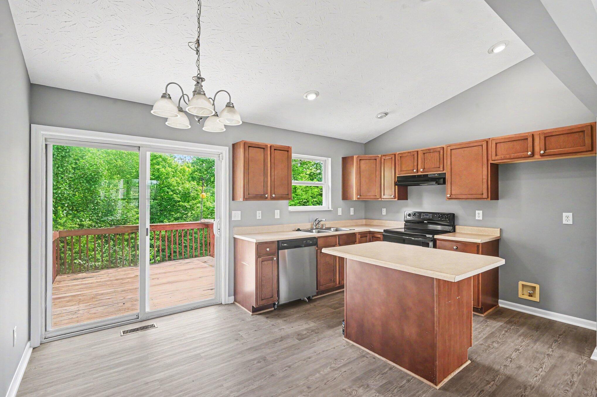 1616 Raintree Court Erlanger, KY 41018 - Photo 2 of 30 1616-raintree-ct-elsmere-ky-kitchen