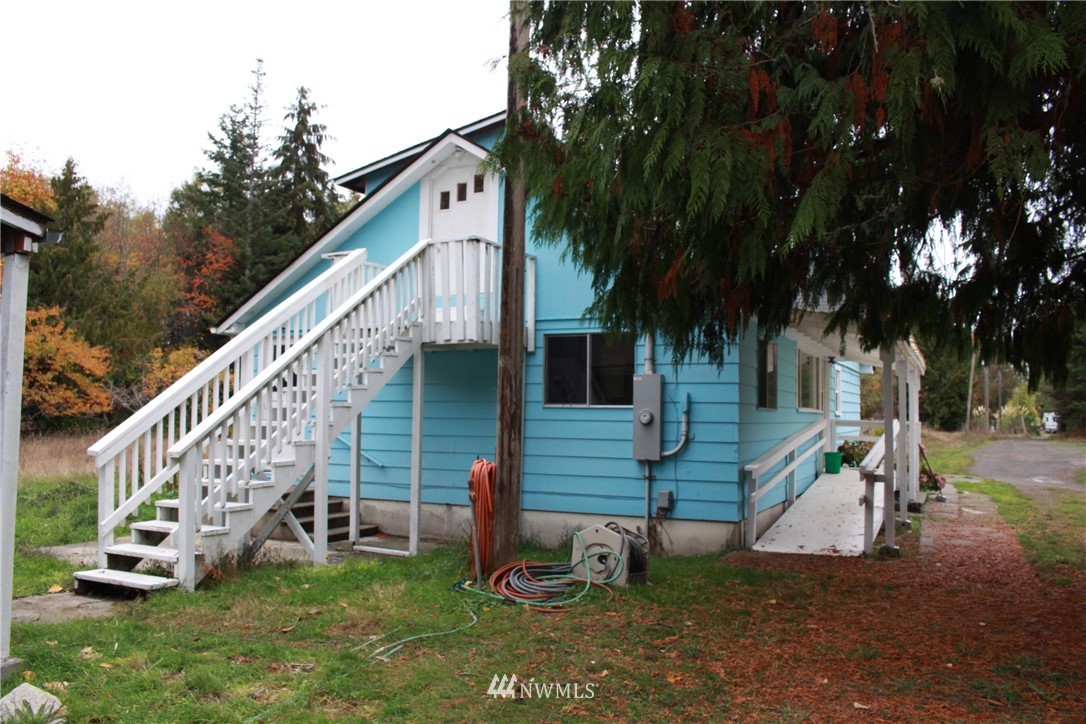 1085 Lower Elwha Road Port Angeles, WA 98363 - Photo 4 of 18 Gallery Image 4