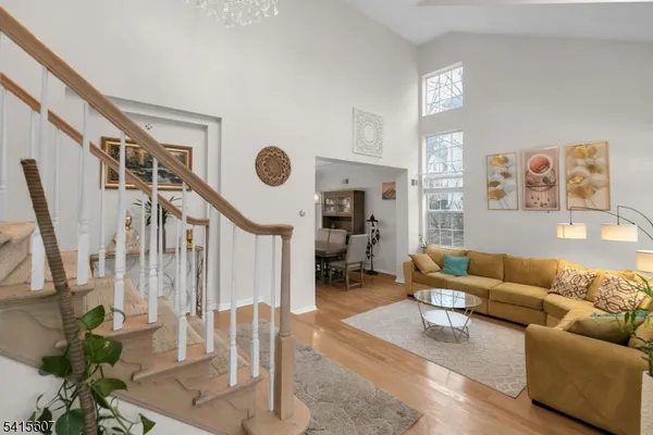 $959,000 | 9 Hartley Lane, Bernards, NJ 07920