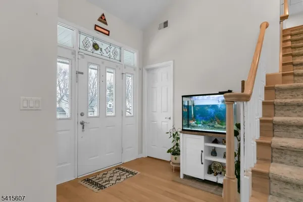 $959,000 | 9 Hartley Lane, Bernards, NJ 07920