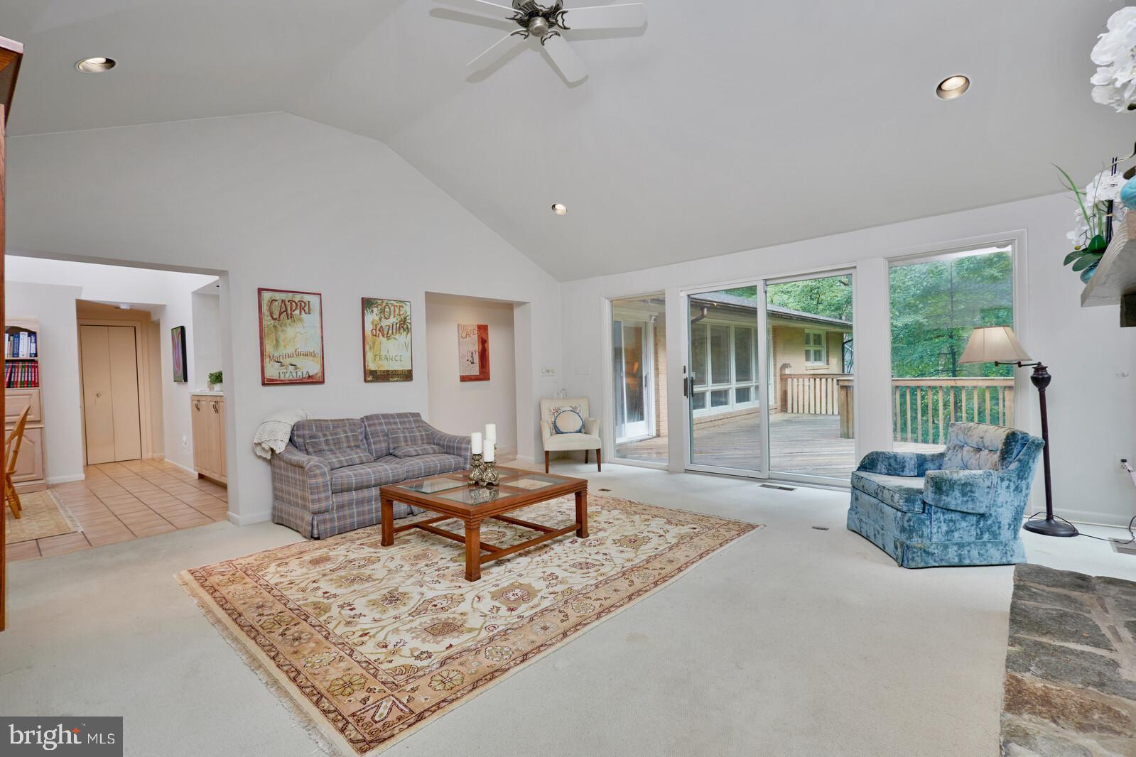 8300 Kingsgate Road Potomac, MD 20854 - Photo 13 of 51 Great Room, Wall of Windows