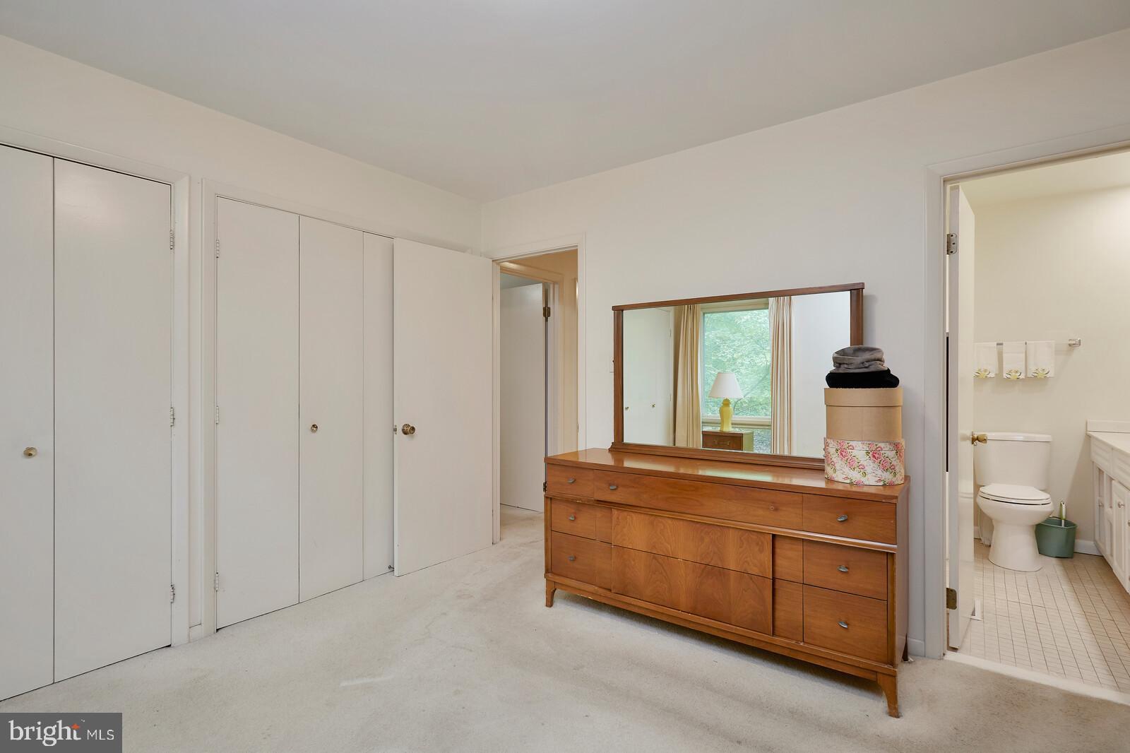 8300 Kingsgate Road Potomac, MD 20854 - Photo 23 of 51 Master Bedroom Main Level