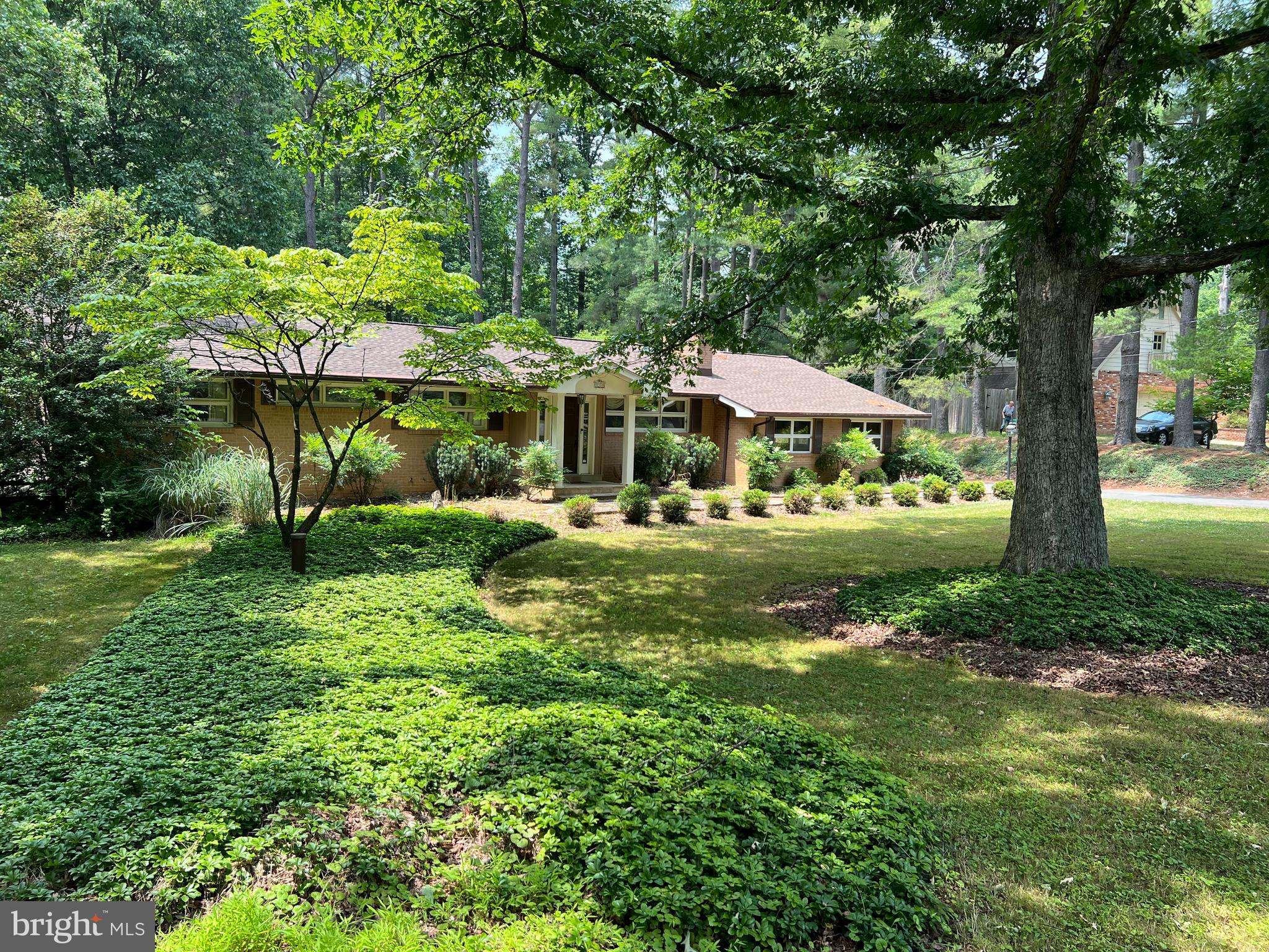 8300 Kingsgate Road Potomac, MD 20854 - Photo 46 of 51