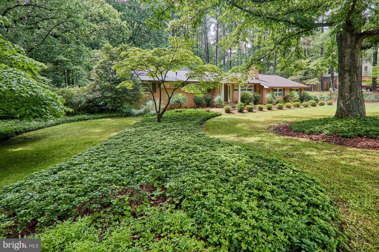 8300 Kingsgate Road Potomac, MD 20854 - Photo 47 of 51
