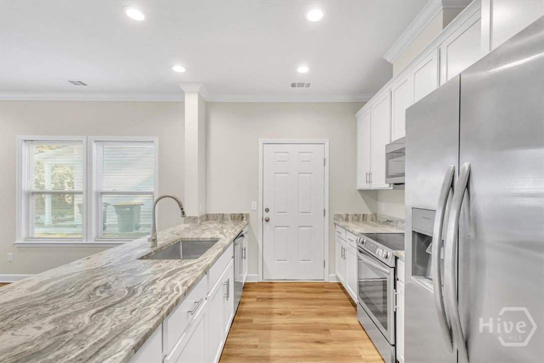 39 Travis Street, Unit A Savannah, GA 31406 - Photo 8 of 26