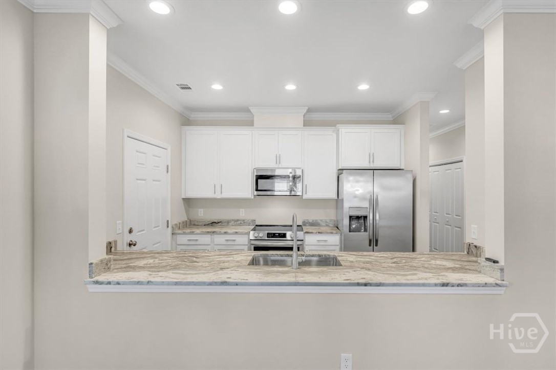 39 Travis Street, Unit A Savannah, GA 31406 - Photo 9 of 26