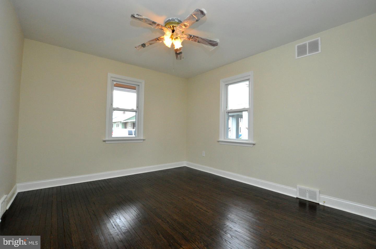 507 Howard Street Riverside, NJ 08075 - Photo 21 of 22