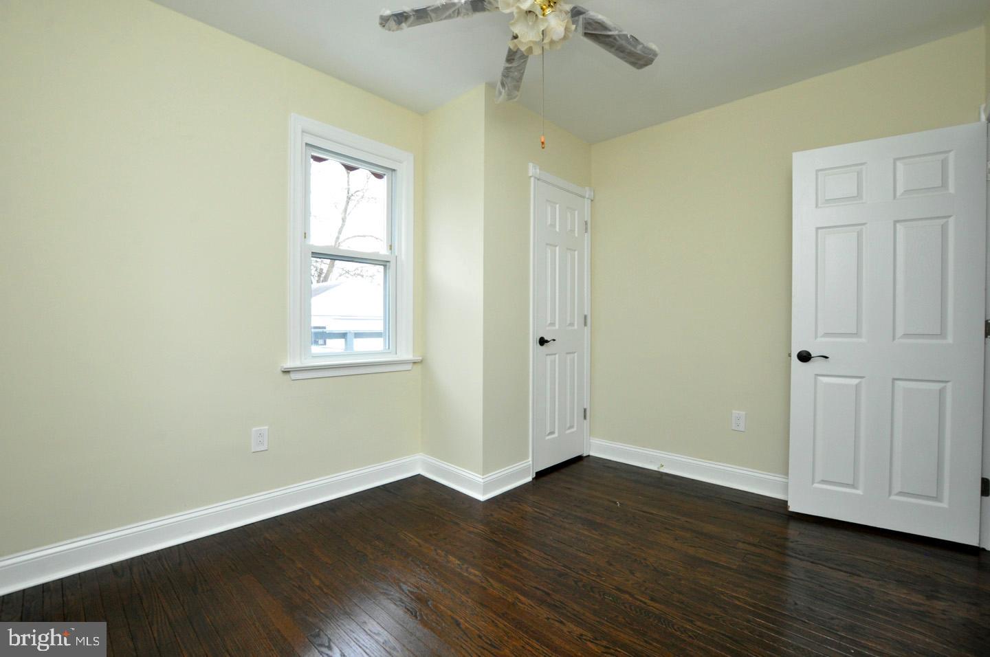 507 Howard Street Riverside, NJ 08075 - Photo 9 of 22