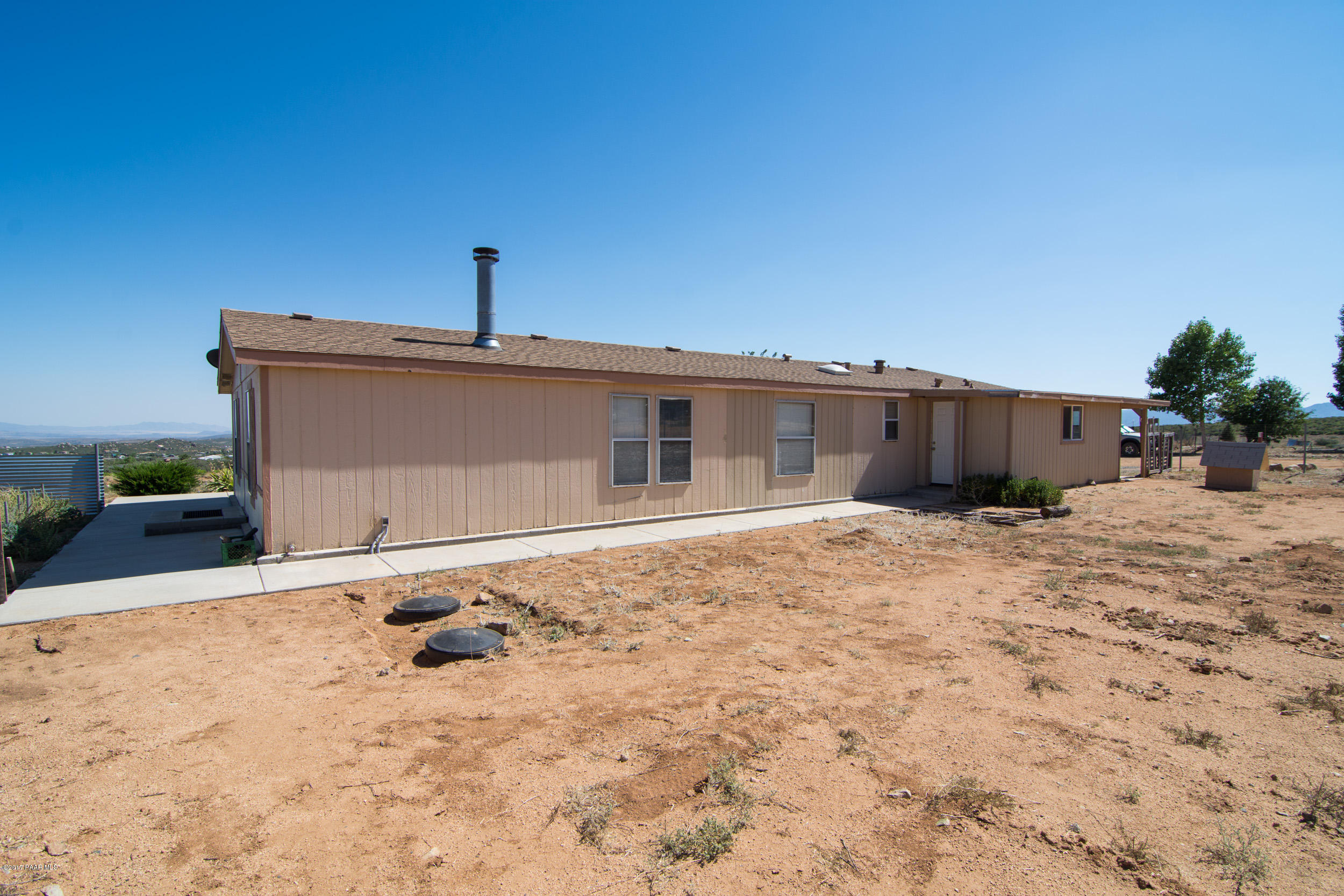 17300 East Roper Way Dewey, AZ 86327 - Photo 5 of 30 DSC_8135