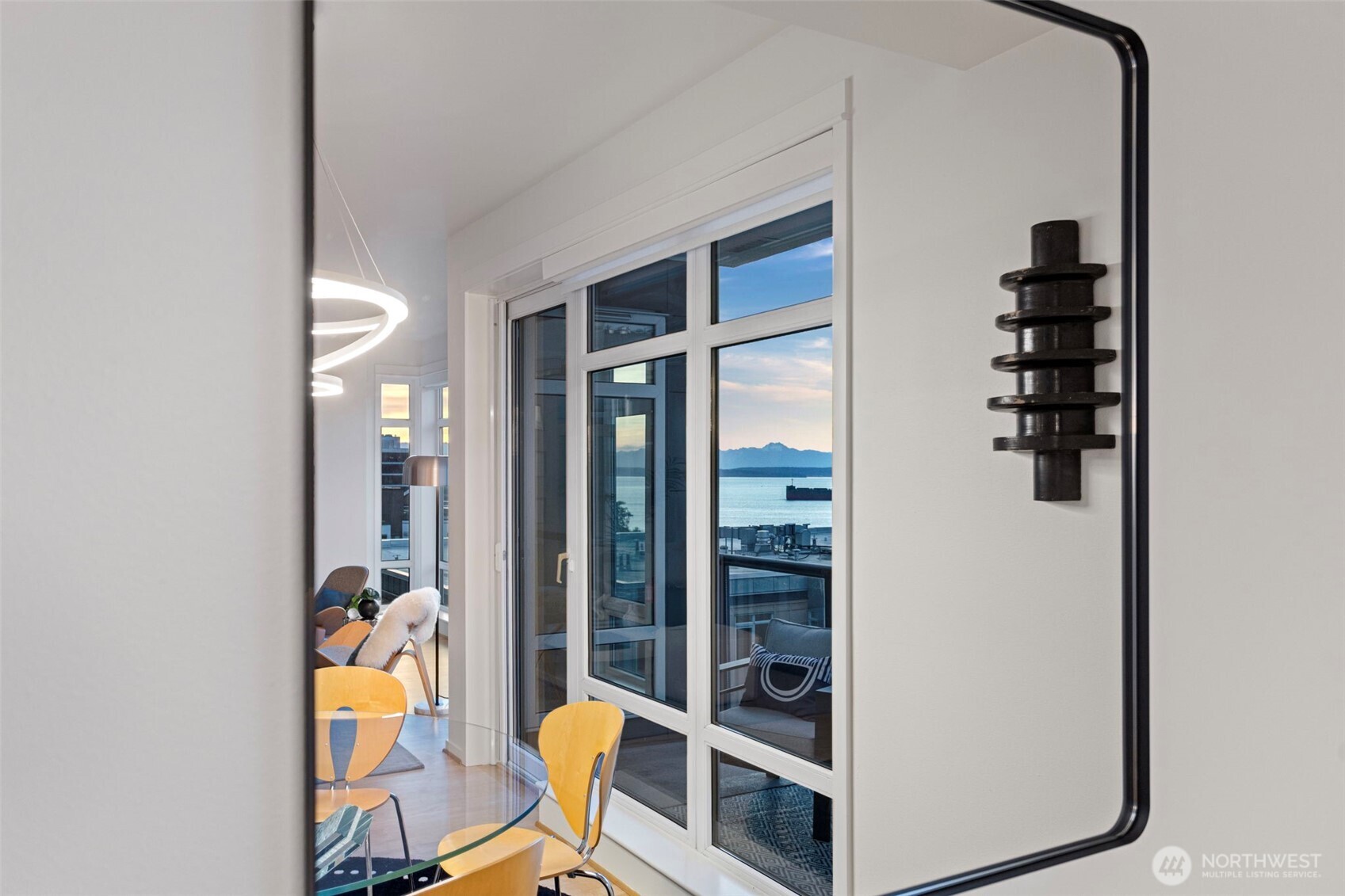 2801 1st Avenue, Unit 401 Seattle, WA 98121 - Photo 13 of 38