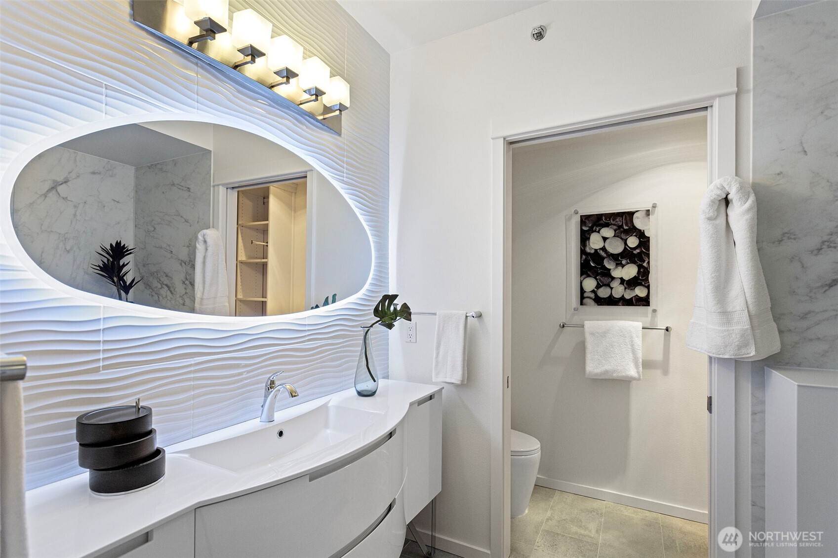 2801 1st Avenue, Unit 401 Seattle, WA 98121 - Photo 26 of 38