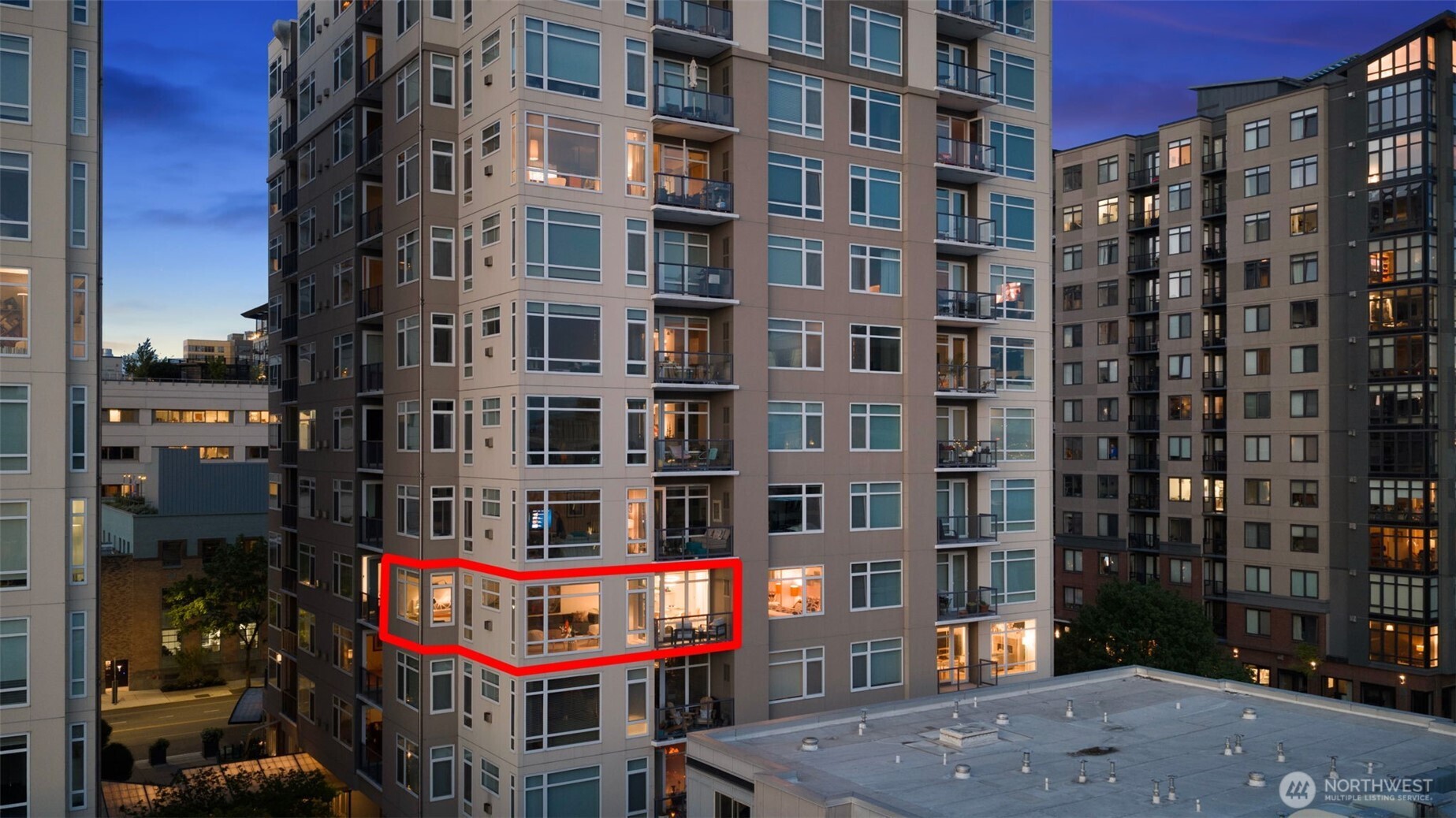2801 1st Avenue, Unit 401 Seattle, WA 98121 - Photo 3 of 38