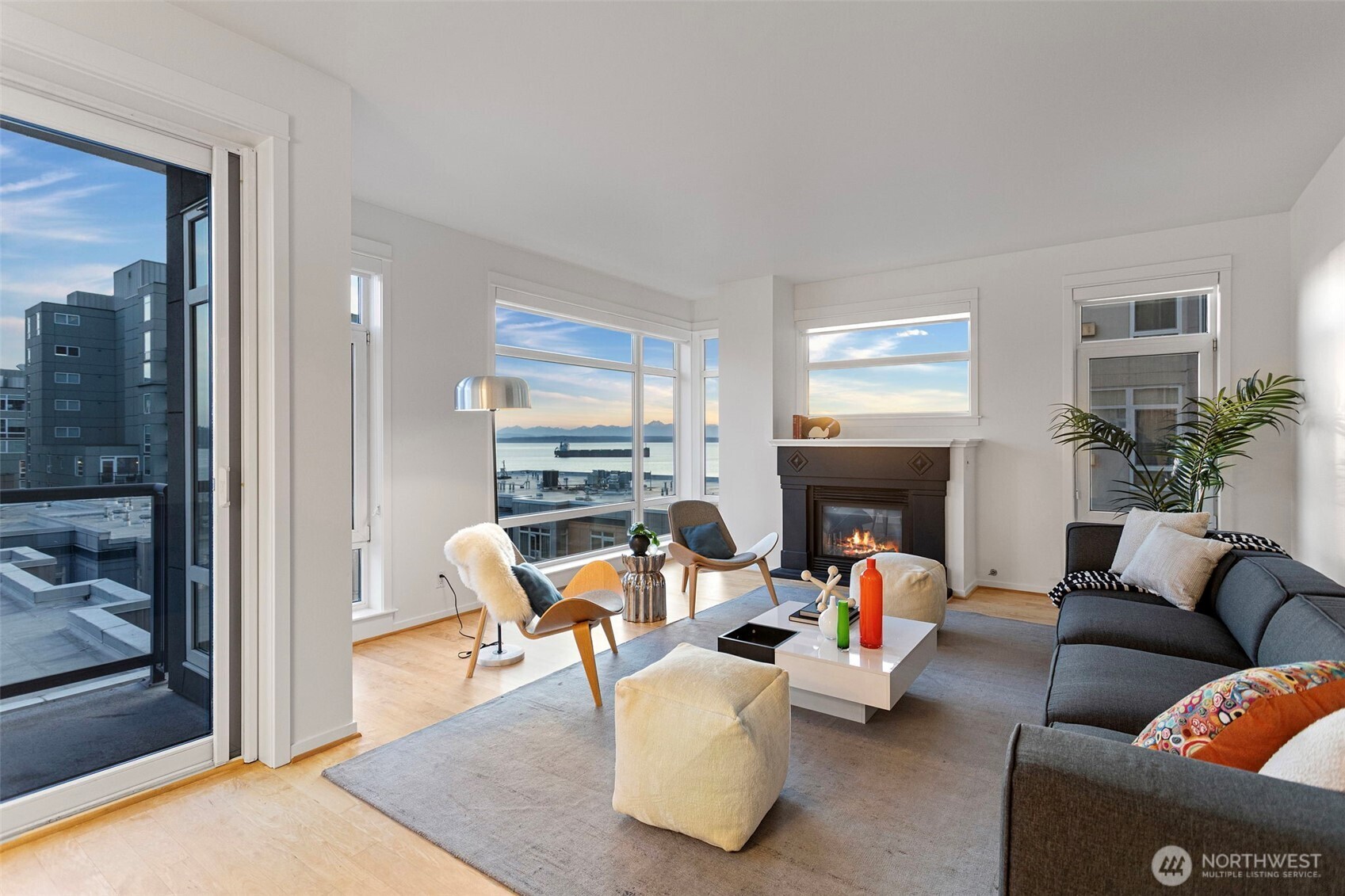 2801 1st Avenue, Unit 401 Seattle, WA 98121 - Photo 6 of 38