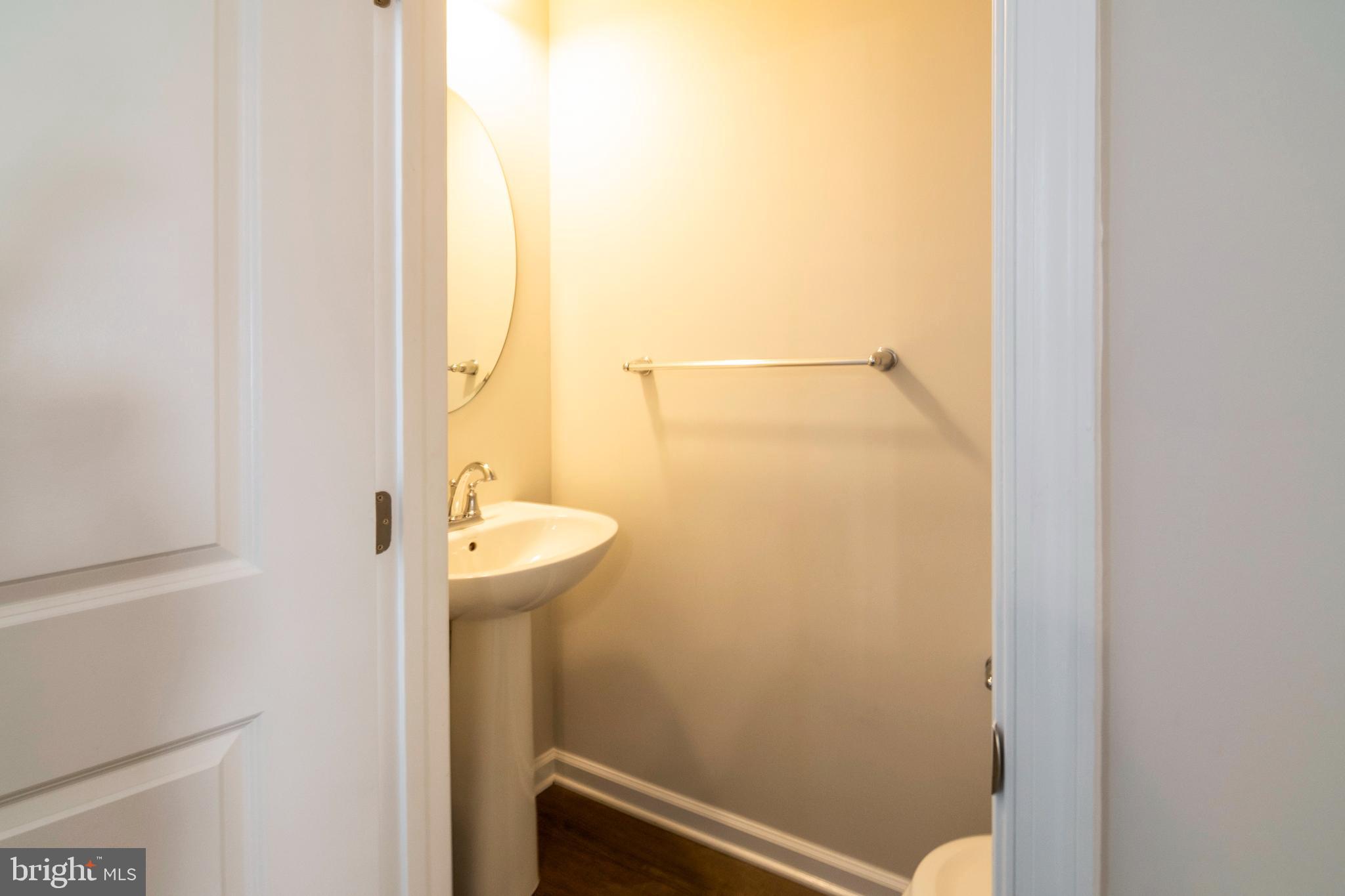 33 Roundstone Run Swedesboro, NJ 08085 - Photo 18 of 43 a bathroom with a sink