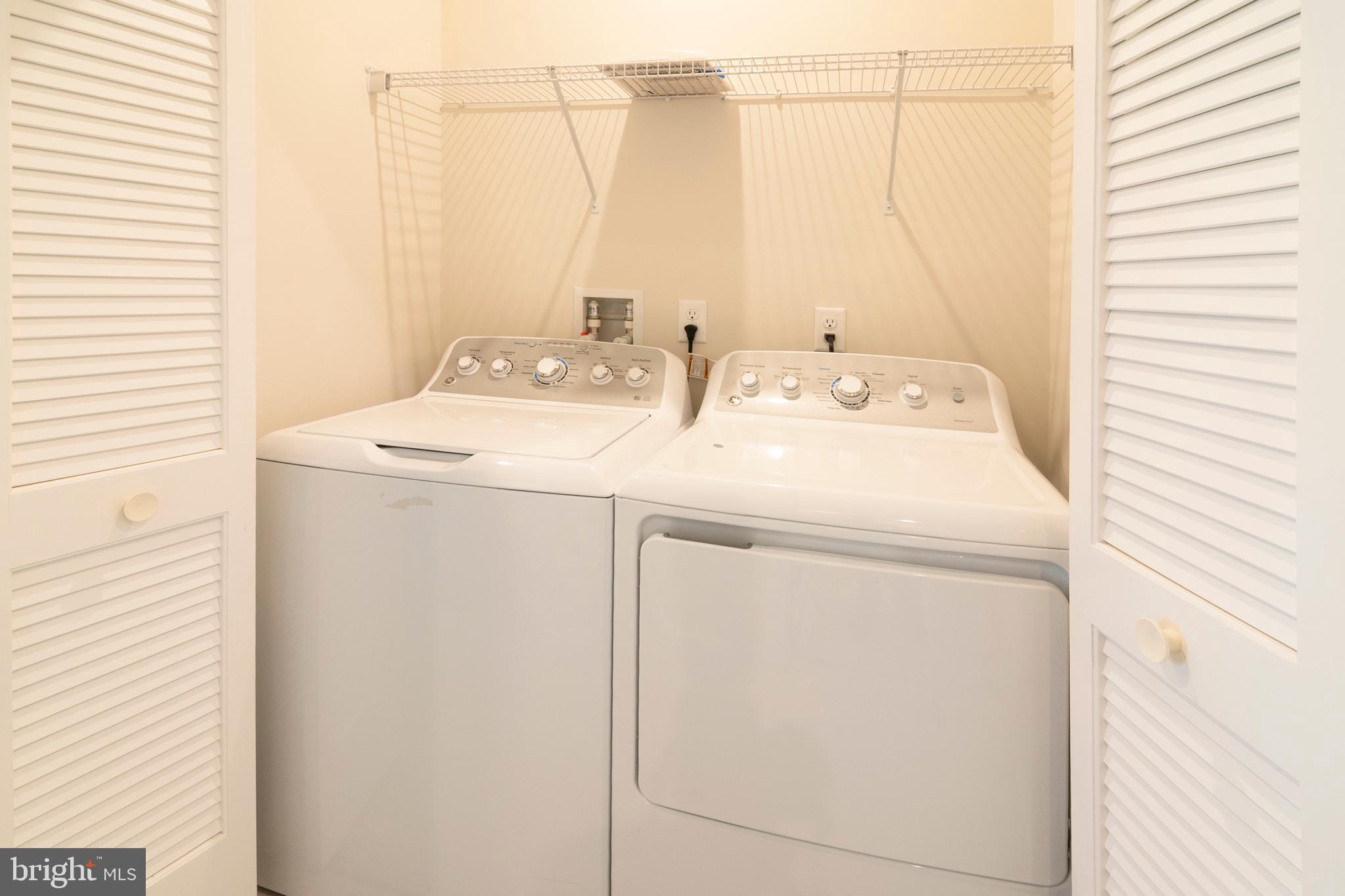 33 Roundstone Run Swedesboro, NJ 08085 - Photo 37 of 43 a utility room with dryer and washer