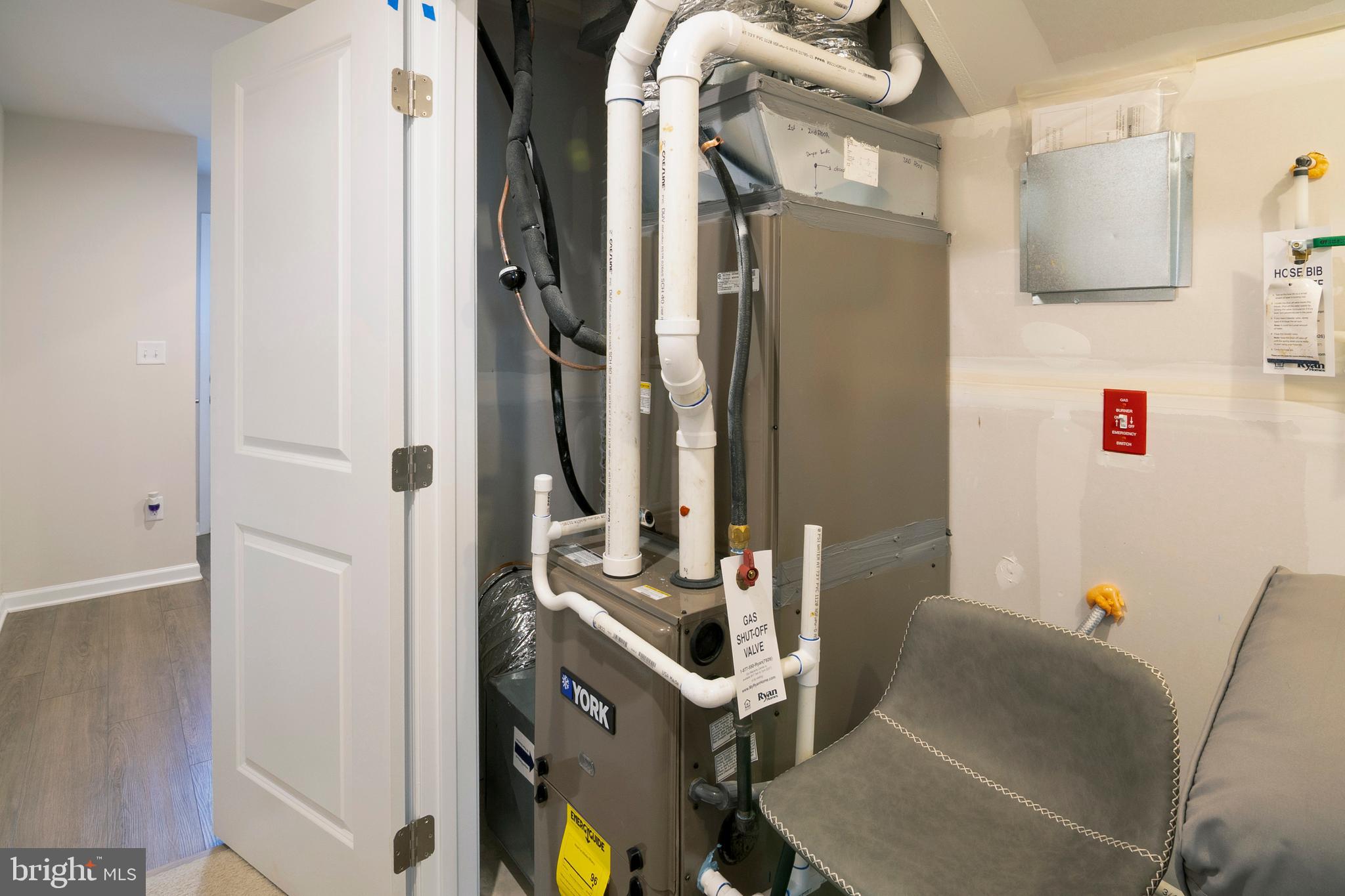 33 Roundstone Run Swedesboro, NJ 08085 - Photo 38 of 43 a bathroom with a sink toilet and shower