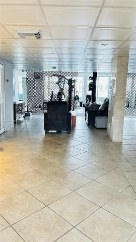 $1,790 | 121 Golden Isles Drive, Unit 604, Hallandale Beach, FL 33009