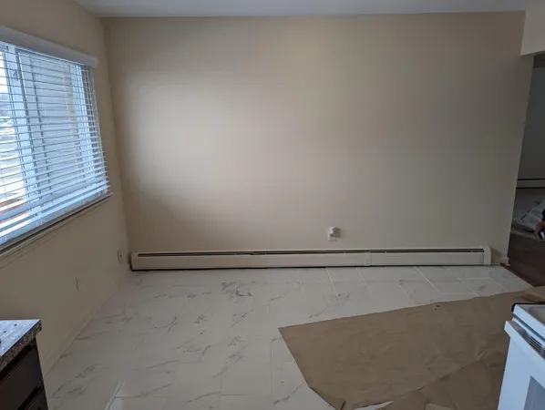 $1,200 | 25337 South Montmartre Court, Unit 2, Oak Park, MI 48237