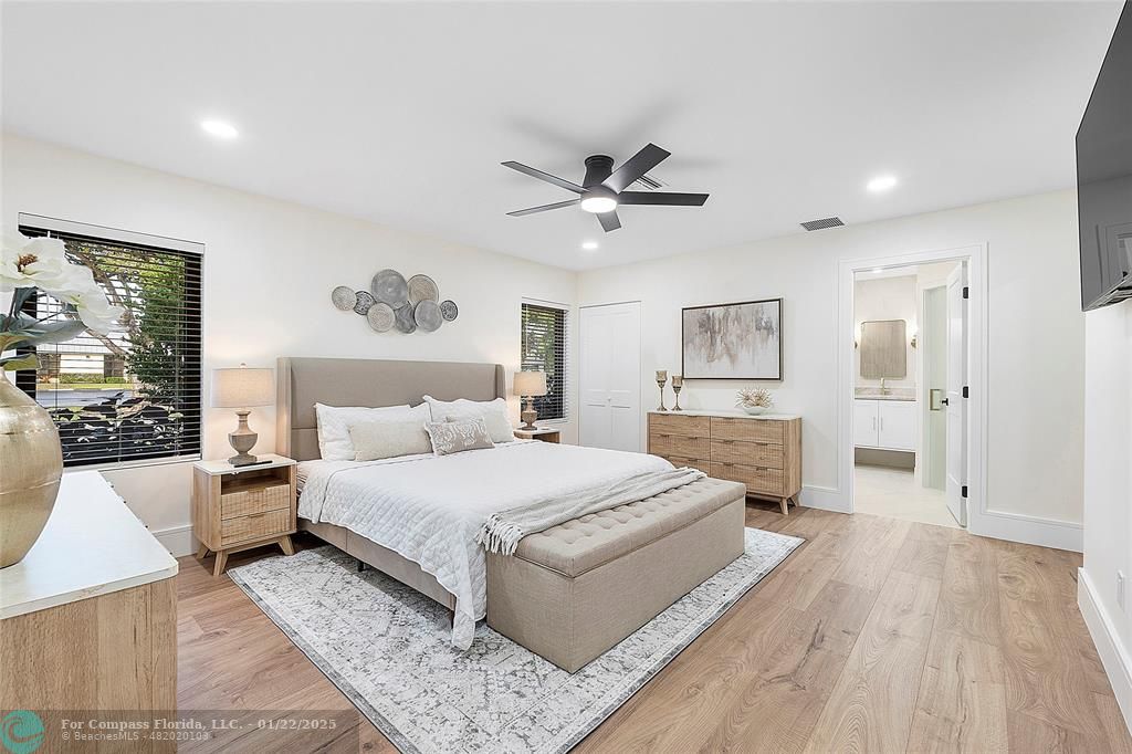 3540 Northeast 28th Avenue Lighthouse Point, FL 33064 - Photo 27 of 53 Primary Bedroom