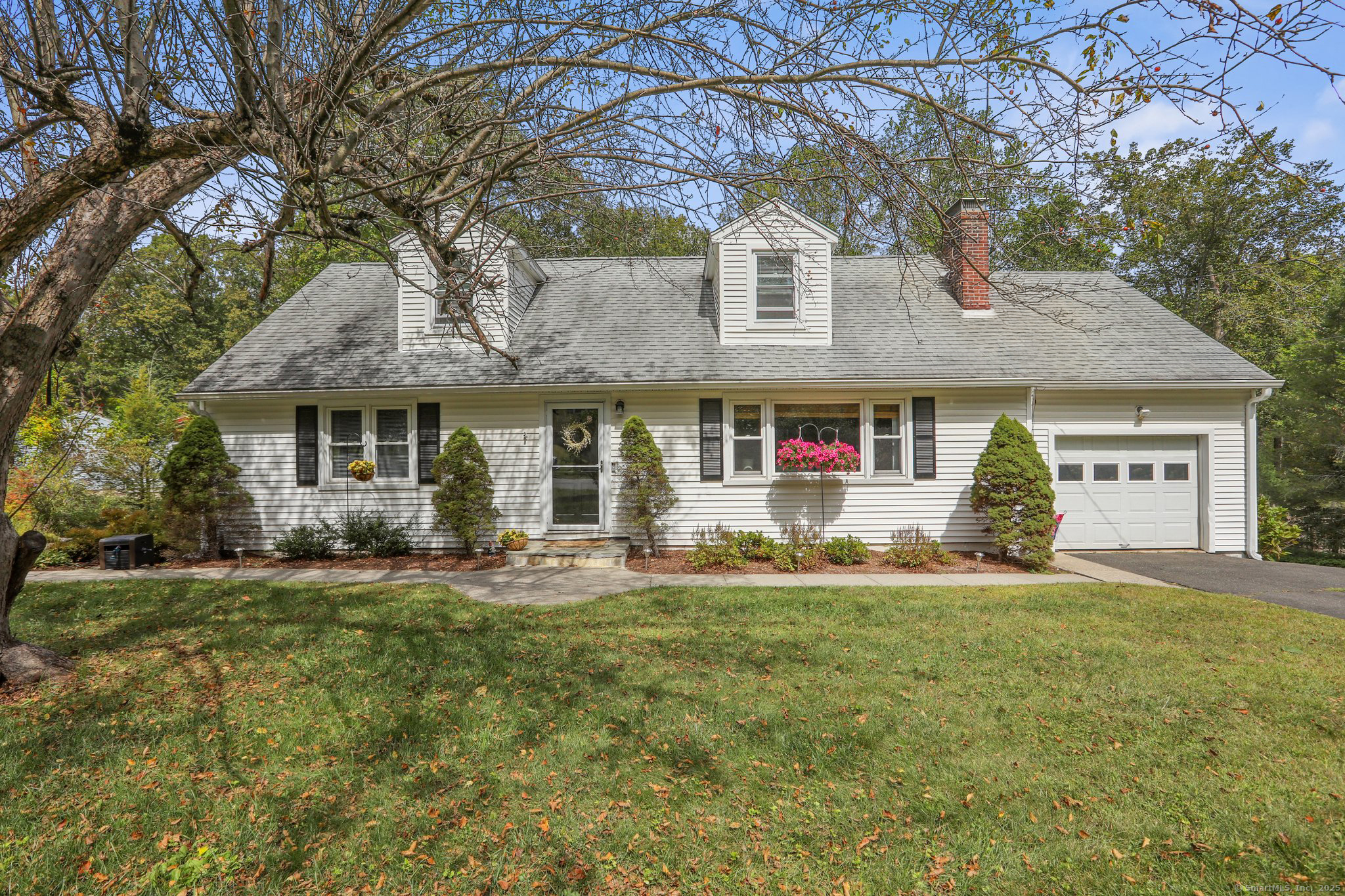 37 Dana Road Danbury, CT 06811 - Photo 1 of 1 Gallery Image 1