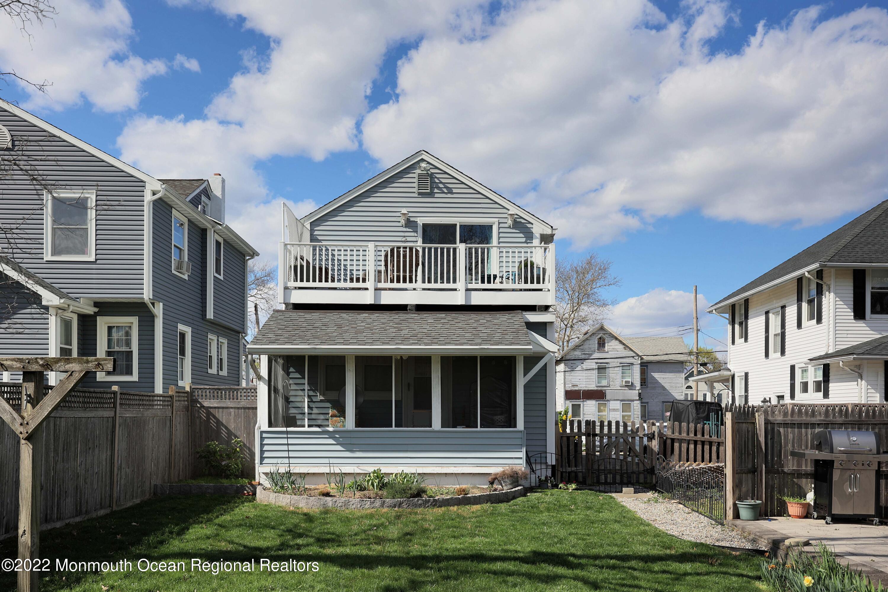 91 3rd Street Keyport, NJ 07735 - Photo 18 of 30 Sunroom