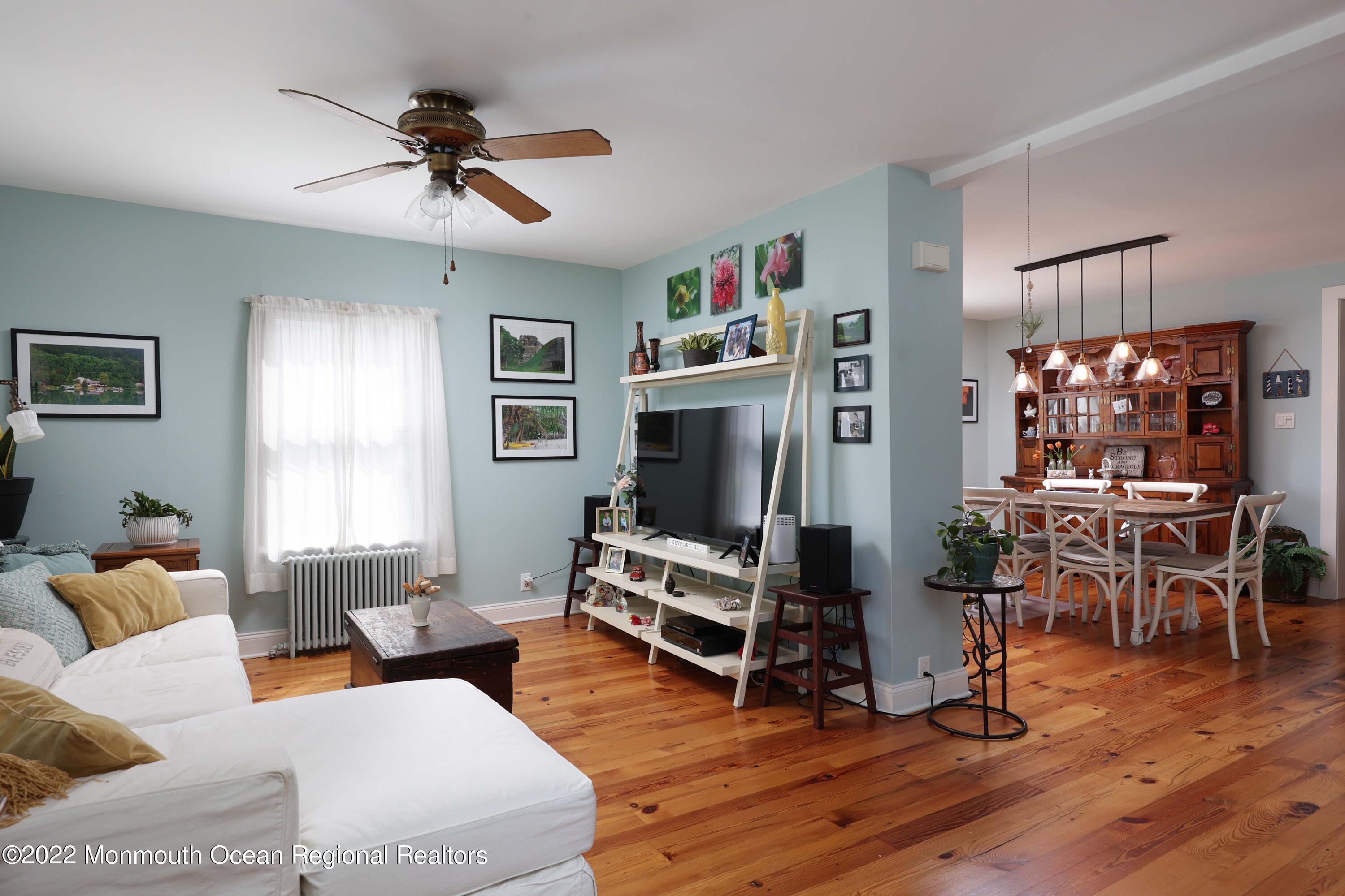 91 3rd Street Keyport, NJ 07735 - Photo 5 of 30 Living room view 2