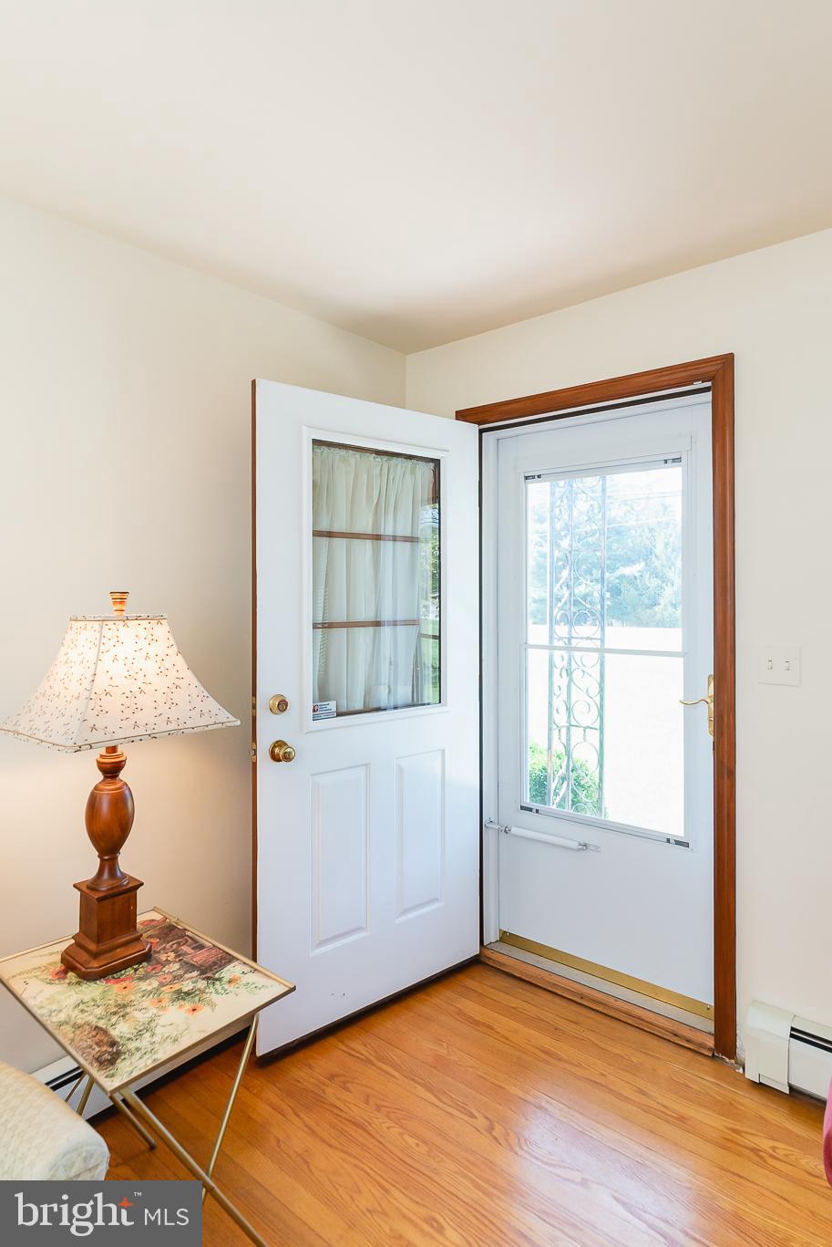 2122 Robertson Road Bel Air, MD 21015 - Photo 7 of 50 Entryway