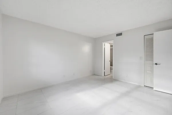 $1,750 | 4700 Lucerne Lakes Boulevard West, Unit 103, Lake Worth, FL 33467