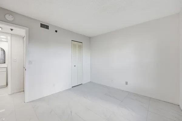 $1,750 | 4700 Lucerne Lakes Boulevard West, Unit 103, Lake Worth, FL 33467