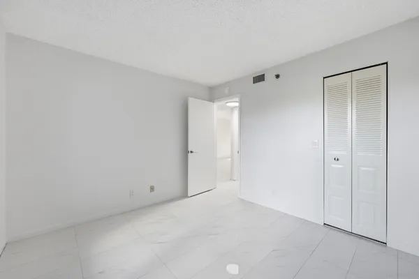 $1,750 | 4700 Lucerne Lakes Boulevard West, Unit 103, Lake Worth, FL 33467