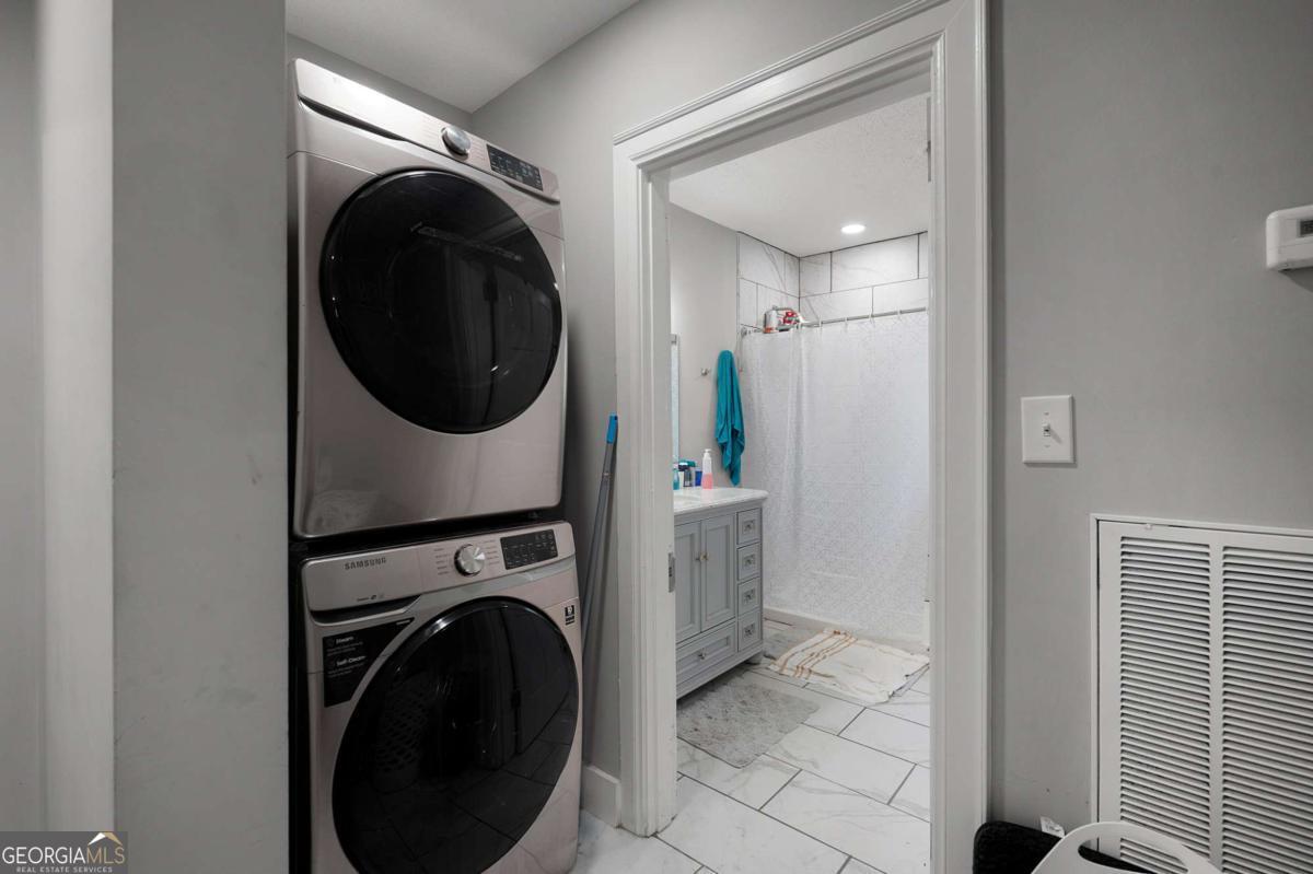 2213 Cleveland Highway Dalton, GA 30721 - Photo 27 of 41