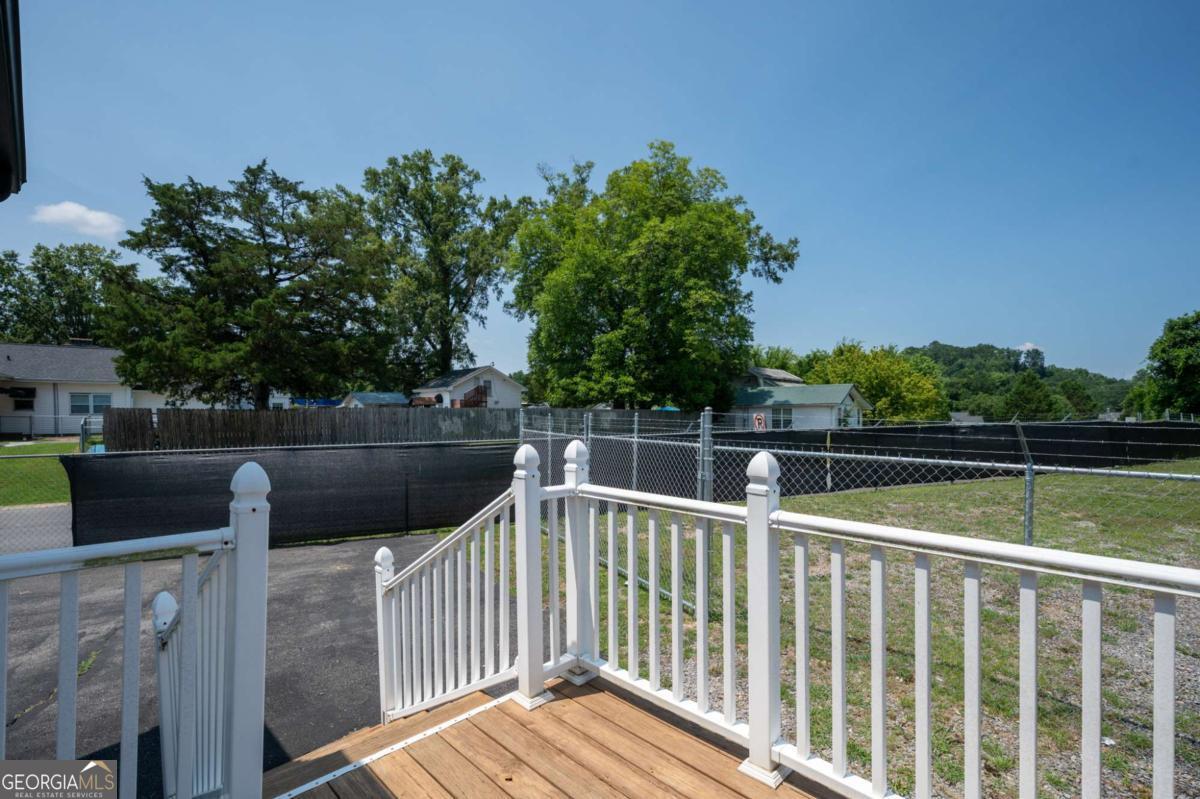 2213 Cleveland Highway Dalton, GA 30721 - Photo 40 of 41